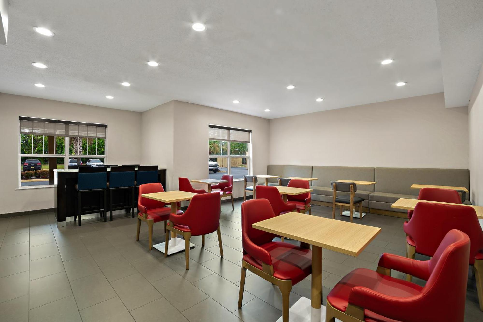 Comfort Inn & Suites Santee I-95 Ngoại thất bức ảnh